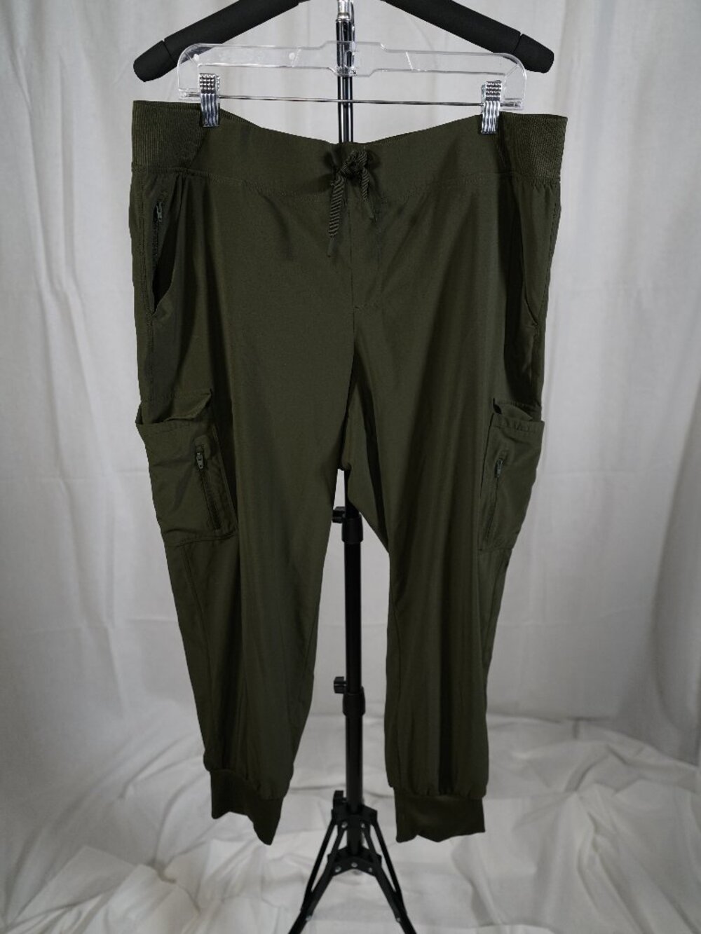 All In Motion Olive Green Cargo Joggers XXL Athleisure Hiking Travel Pants